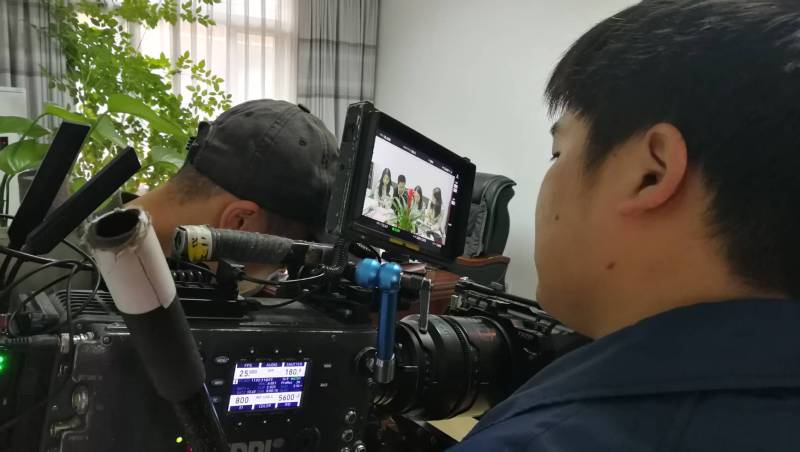 剧本杀式体验：龙港区广告片拍摄公司构建沉浸式消费决策路径